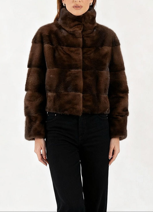 Manteau en vison court – Col montant structuré