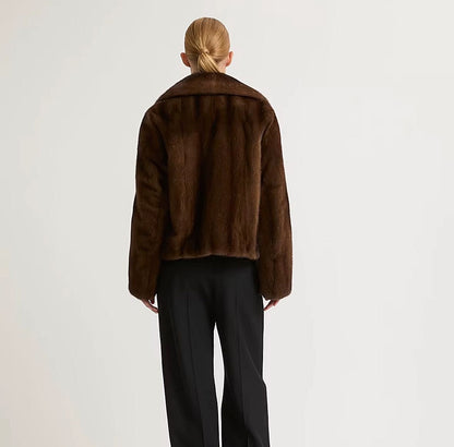 Manteau en vison court – Col tailleur classique